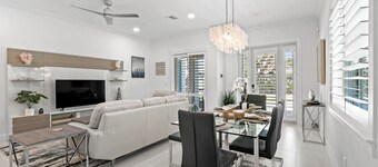 Tranquil Townhouse, Community Pool, Dock access, Waterfront Community!
