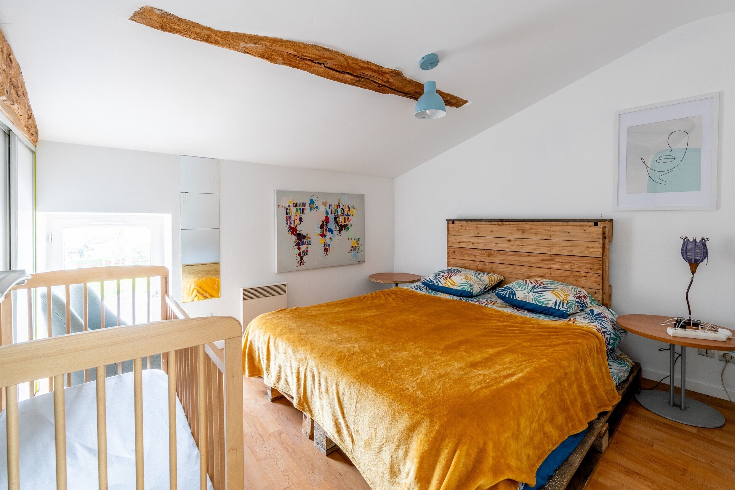5 habitaciones, tabla de planchar con plancha y wifi gratis 