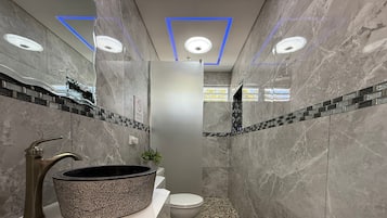 EcoMar Rental #4 | Bathroom