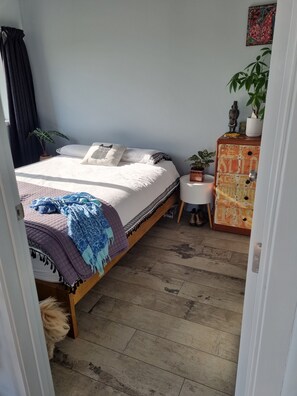 1 habitación y ropa de cama 