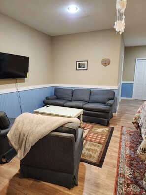 Living area - Studio apartment with separate kitchen near WCU. (Sylva)
