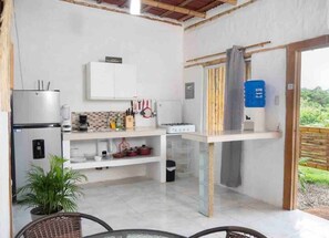 Fridge, toaster, blender, cookware/dishes/utensils