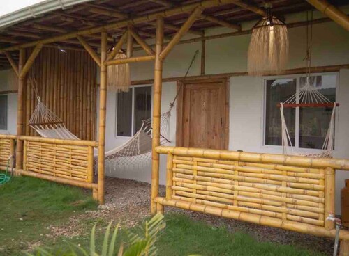 Private New 2BD/1Bath Bungalow on Lush Green Land