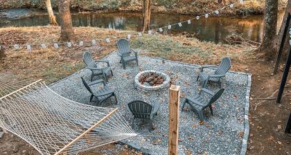 Nature's Cedar Creek Getaway-K