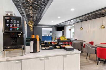 Best Western Buffalo Inn & Suites