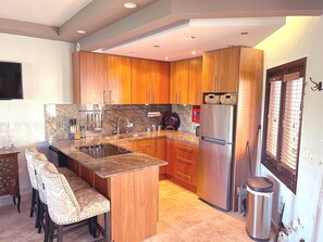 Microwave, stovetop, coffee/tea maker, toaster - Come, Enjoy & Relax at Rio Mar Cluster II, Rio Grande, PR (Río Grande)