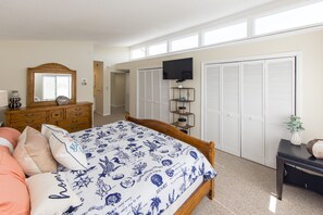 4 bedrooms, WiFi, bed sheets