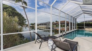 Unclassified image, 5 of 29, button