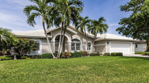 Imagen sin descripción, 1 de 30, botón