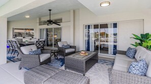 Unclassified image, 4 of 30, button - Modern, sleek and chic are only a few words to describe this home. (Marco Island)