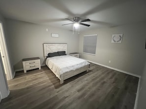 3 bedrooms, iron/ironing board, free WiFi, bed sheets
