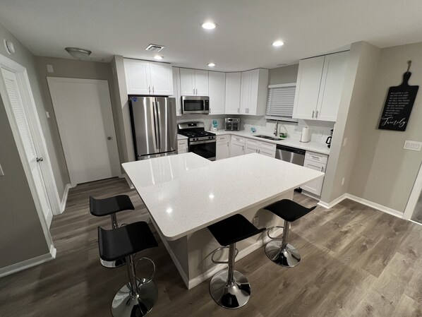 Fridge, microwave, oven, stovetop - Get Cozy in this newly renovated home by The Villages! (Lady Lake)