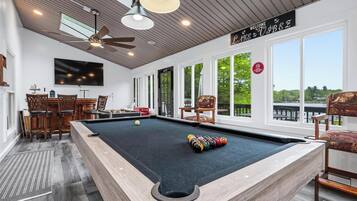 Spielezimmer