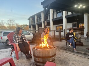 シグネチャー ルーム | テラス / パティオ