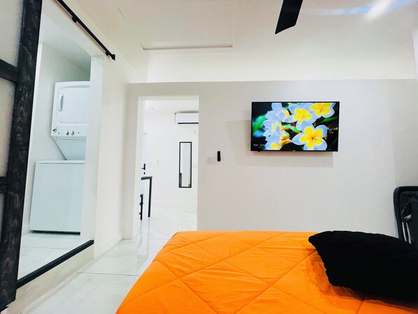 1 bedroom, desk, iron/ironing board, free WiFi