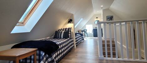 3 chambres, fer et planche à repasser, Wi-Fi, draps fournis