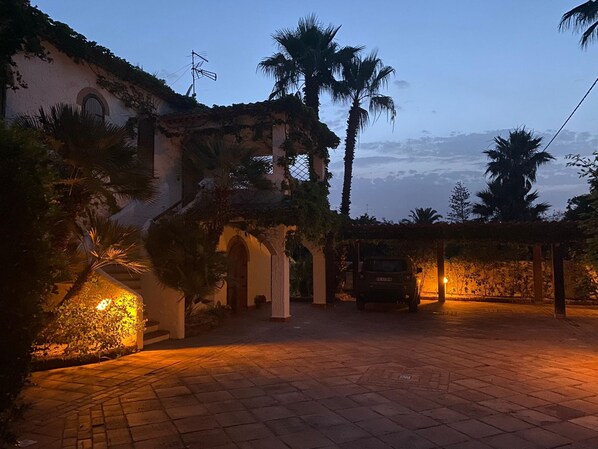 Villa