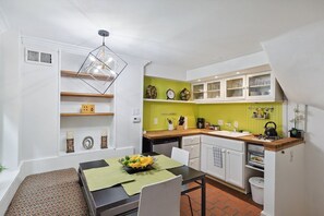 Villa (2 Bedrooms) | Private kitchen | Fridge, microwave, stovetop, cookware/dishes/utensils