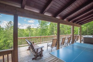 Terrace/patio - Adventure River Cabin | Two Acres of Private Land | Games & Entertainment Galore (Jefferson)