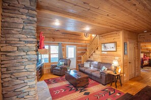 TV, fireplace - Adventure River Cabin | Two Acres of Private Land | Games & Entertainment Galore (Jefferson)