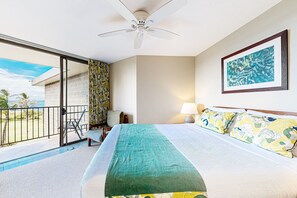 1 bedroom, iron/ironing board, internet, bed sheets - Magnificent ocean-view condo with golf, pool, balcony, & grilling area (Kihei)