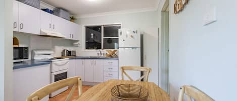 Microwave, oven, stovetop, coffee/tea maker