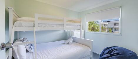 3 soverom, strykejern/-brett, wi-fi (inkludert) og sengetøy