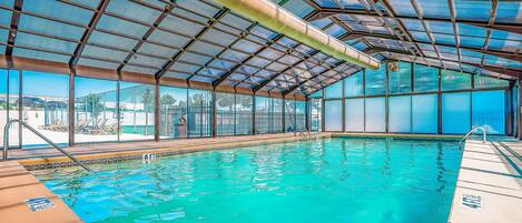 Inomhuspool och uppvärmd pool