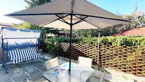屋外ダイニングエリア
