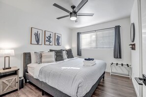 4 bedrooms, desk, iron/ironing board, free WiFi - Sunny Scottsdale Stay | Pool, Dogs Welcome & Hikes Nearby! (Scottsdale)