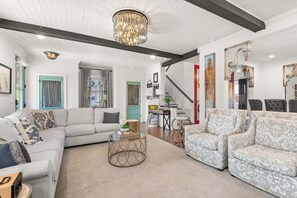 TV, fireplace, offices