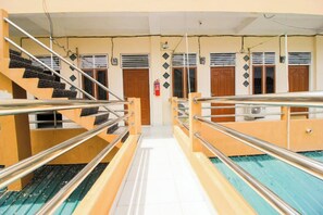 Interior detail - OYO Life 2553 Kost Daya (Pekanbaru)