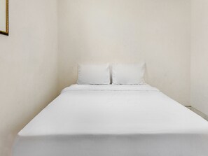 Espacio para trabajar con laptop, wifi gratis y ropa de cama 