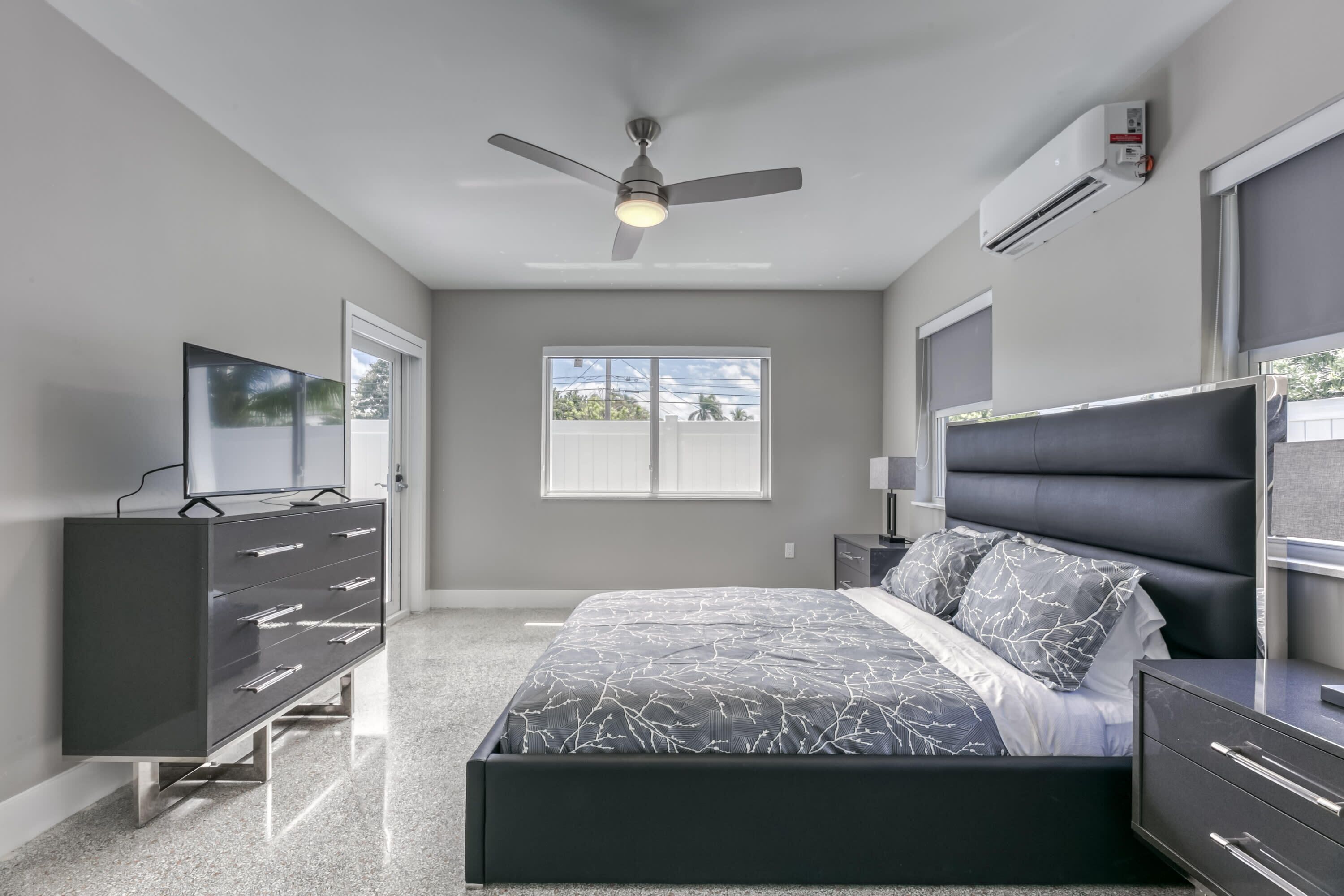 アイロン / アイロン台、WiFi、ベッドシーツ