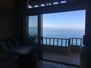 Suite supérieure, 1 chambre, patio, vue sur l’océan | Terrasse/patio