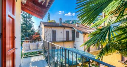 La Piccola Casa Dell'uva Fragola Next to the Lake