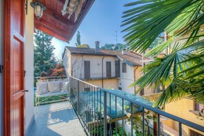 Familienhaus, Mehrere Schlafzimmer, Seeseite (La Piccola Casa Dell'Uva Fragola) | Unterkunftsgelände