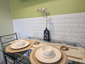 Basic-Apartment | Esszimmer