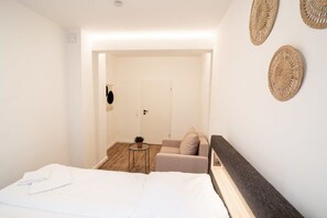 2 bedrooms, iron/ironing board, WiFi, bed sheets