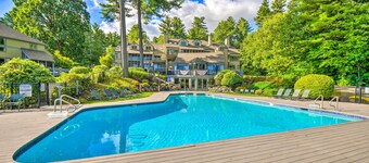 Gilford Townhome w/ Lakefront Beach & Pool Access!