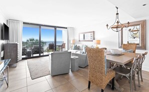 Smart TV, fireplace, offices - One Seagrove Place 0207 (Santa Rosa Beach)