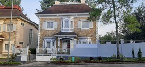 Exterior - Eton Asia Villa No.FF1-06- Three Bedrooms , Private pool, River view  (Cipanas)