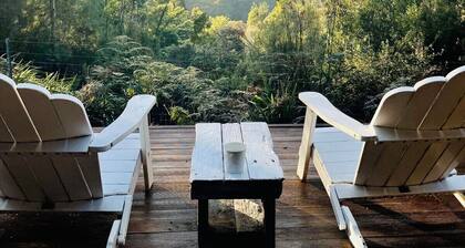 Birdsong - a cosy cabin with a view