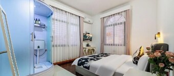 Eagle Tree Capsule Inn