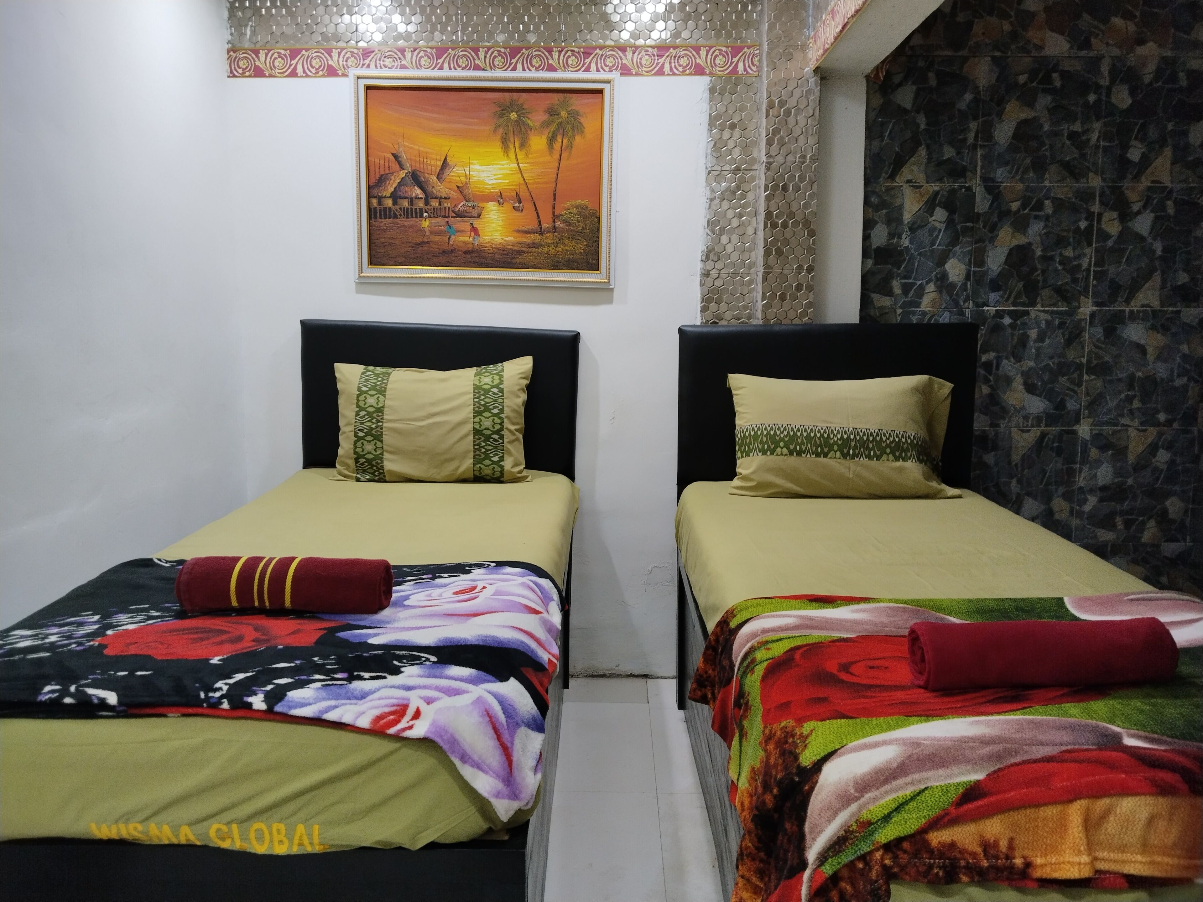 standard twin room | free wifi, bed sheets