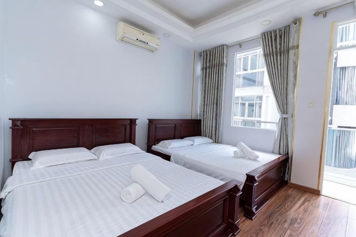 Deluxe Family Room With Balcony