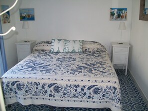 5 Schlafzimmer, Bügeleisen/Bügelbrett, Reisekinderbett, WLAN