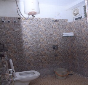 샤워 시설, 레인폴 샤워기, 타월