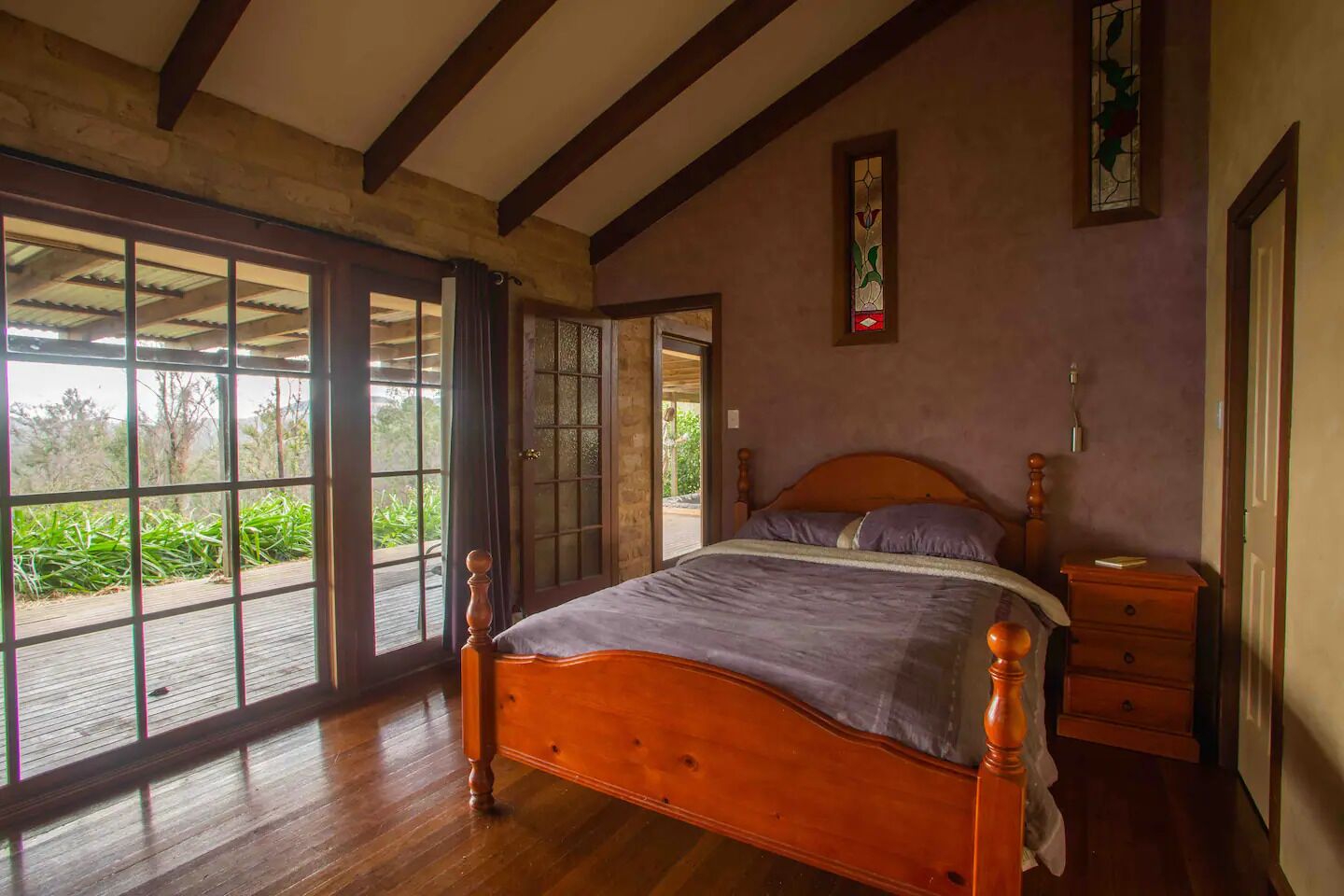 2 chambres, fer et planche à repasser, lit parapluie, draps fournis