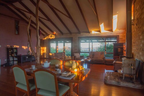 Stone Cottage Wallaby Ridge Hideaway Retreat
